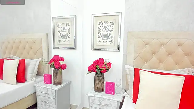 Snapshot of KimberlyBigBoobs chatting on May 3, 2026, 12:05 am KimberlyBigBoobs online show from May 3, 2026, 12:05 am