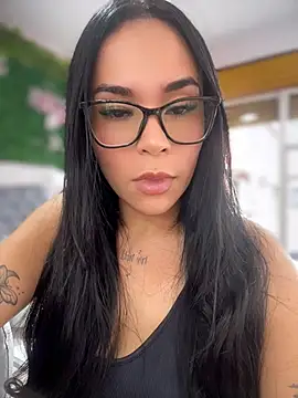 Snapshot of Naatalia chatting on May 29, 2026, 5:22 pm Naatalia online show from May 29, 2026, 5:22 pm