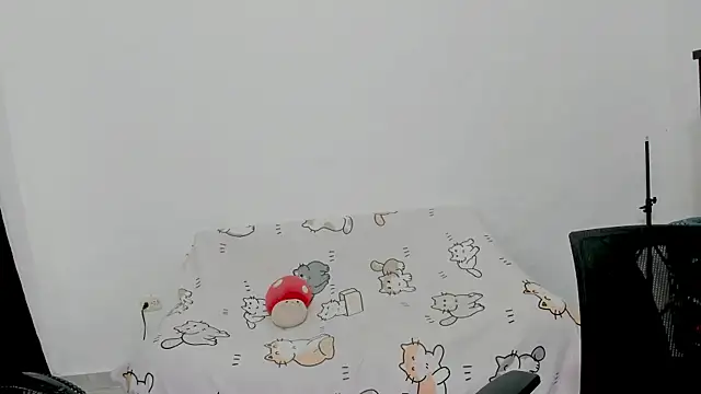 Naoko 7w7 online show from October 27, 2025, 10:03 pm