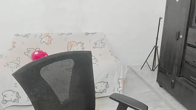 Snapshot of Naoko_7w7 chatting on June 15, 2026, 1:46 pm Naoko 7w7 online show from June 15, 2026, 1:46 pm