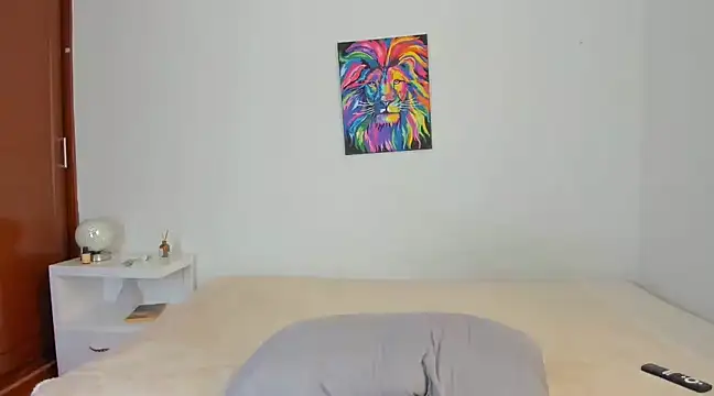 karina-lopez online show from February 20, 2025, 7:52 pm