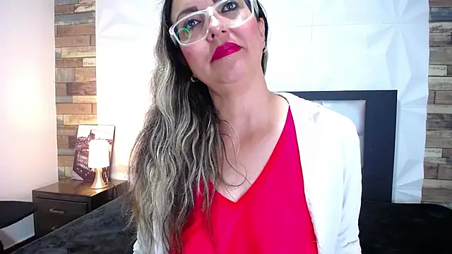 Azaahara  online show from March 18, 2025, 2:04 pm