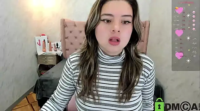 Lianngrace online show from March 14, 2025, 4:19 pm