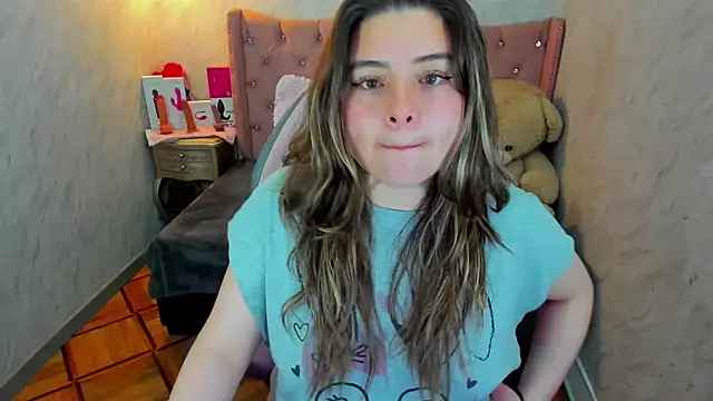 Lianngrace online show from September 10, 2025, 2:06 pm