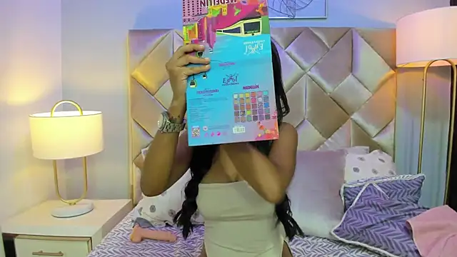 JasmineRoss 1 online show from March 11, 2025, 1:16 am