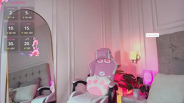 JasmineRoss 1 online show from April 20, 2026, 7:48 pm