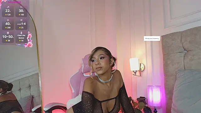 Snapshot of JasmineRoss_1 chatting on June 5, 2026, 7:19 pm JasmineRoss 1 online show from June 5, 2026, 7:19 pm