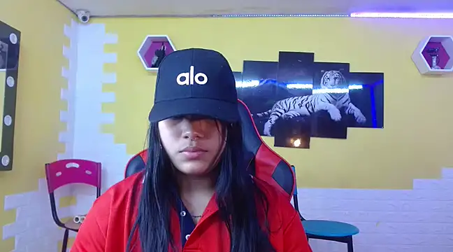 melany rouse18 online show from February 21, 2025, 1:55 am