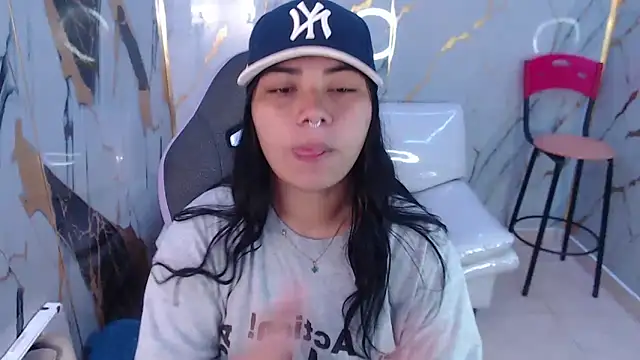 melany rouse18 online show from September 20, 2025, 1:12 pm