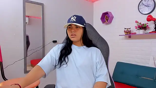 melany rouse18 online show from September 30, 2025, 1:54 am