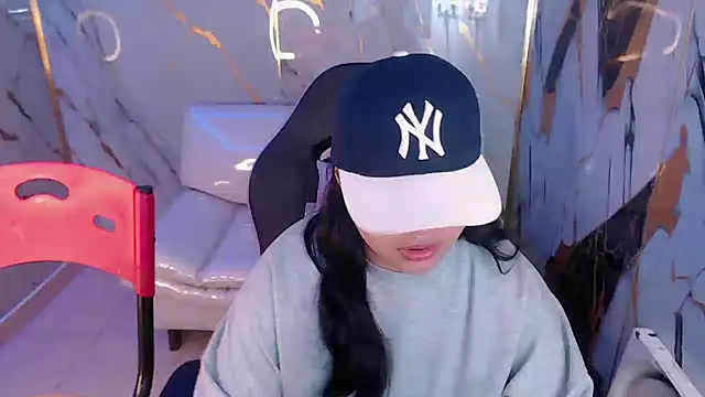 melany rouse18 online show from October 4, 2025, 1:53 pm