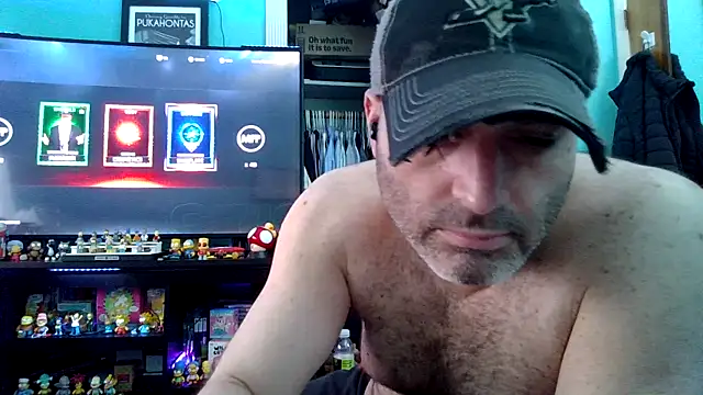 Novabear6996 online show from April 4, 2026, 8:39 pm