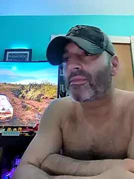 Novabear6996 online show from April 23, 2026, 4:57 am