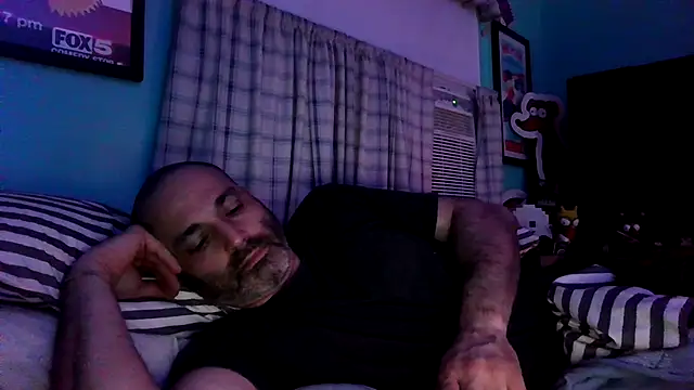 Novabear6996 online show from July 19, 2026, 6:39 am