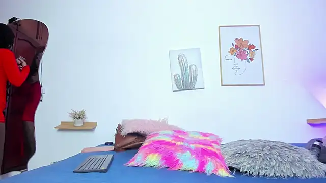 naomy 68 online show from March 17, 2025, 7:58 pm