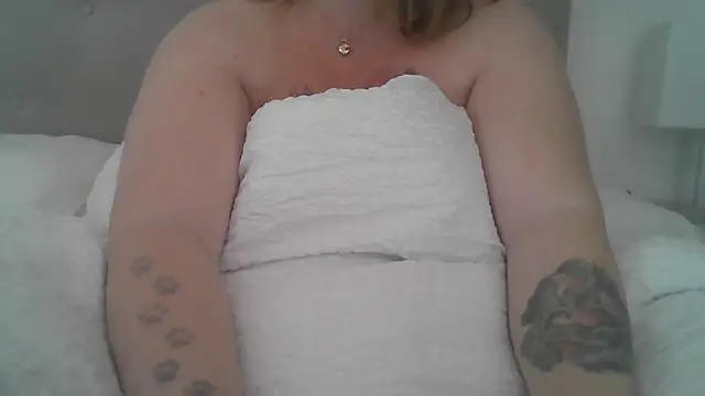 sizha6 online show from September 24, 2025, 7:23 am