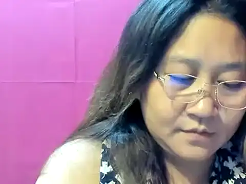 hotchubby88 online show from December 29, 2024, 11:50 am