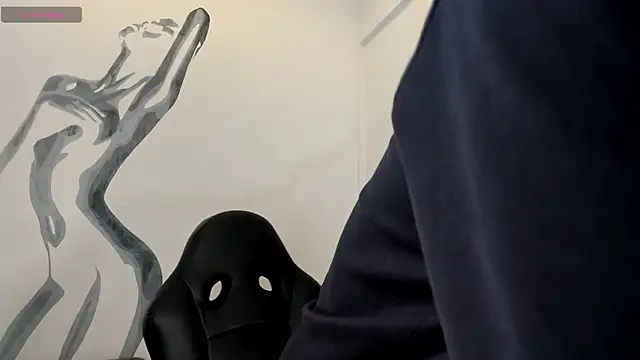 JacobRoberts1 online show from September 23, 2025, 2:53 pm