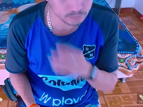 JhonTorres018 online show from February 20, 2026, 7:14 pm