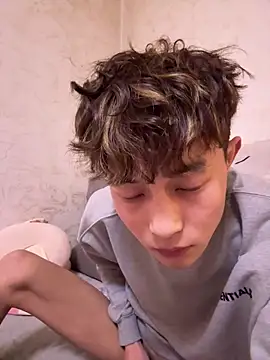 QR666dkk online show from February 22, 2025, 4:09 pm