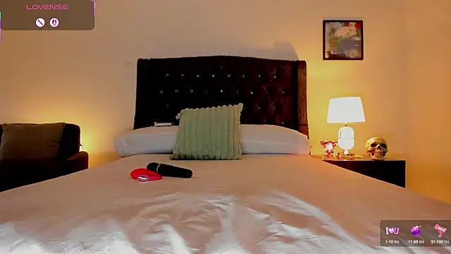 Skay Hot online show from September 9, 2025, 11:04 pm