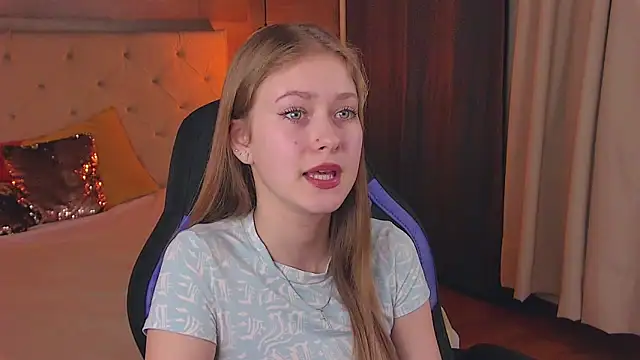 EveMundie online show from March 12, 2025, 3:40 pm