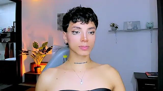 nilam valker online show from October 18, 2025, 9:59 pm