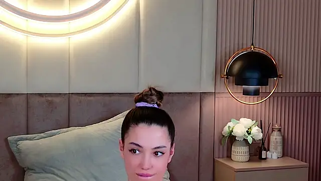 Alice Deleon online show from February 20, 2025, 12:41 am