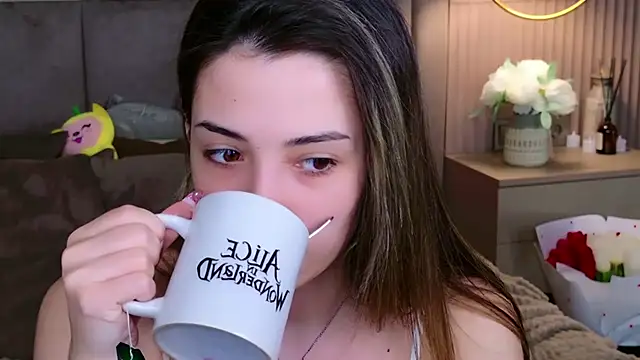 Alice Deleon online show from March 9, 2025, 3:22 am