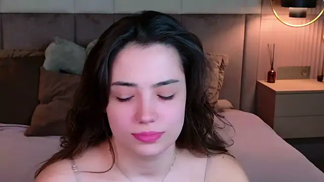 Alice Deleon online show from September 24, 2025, 6:06 am