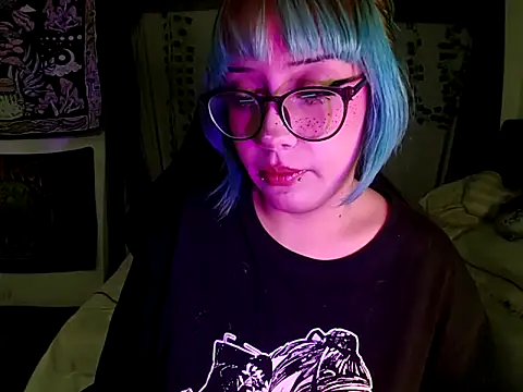 blue katt online show from September 29, 2025, 10:03 pm