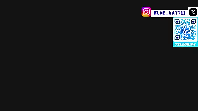 Snapshot of blue_katt chatting on May 13, 2026, 9:28 am blue katt online show from May 13, 2026, 9:28 am