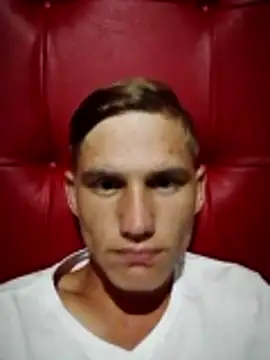 Ruanie online show from April 12, 2026, 4:12 pm