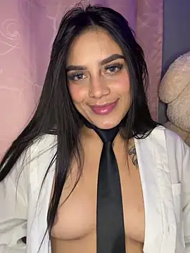 Emily sharlot online show from April 25, 2026, 5:10 am