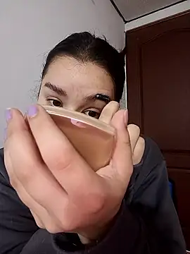 EmmaSulivan online show from January 13, 2026, 11:15 am