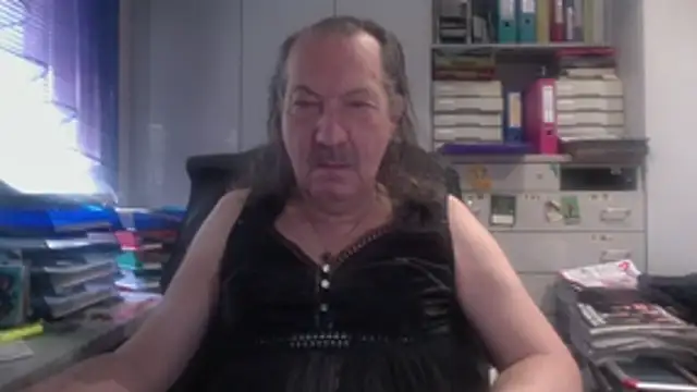 Snapshot of HMStraps01 chatting on February 25, 2026, 7:07 am HMStraps01 online show from February 25, 2026, 7:07 am