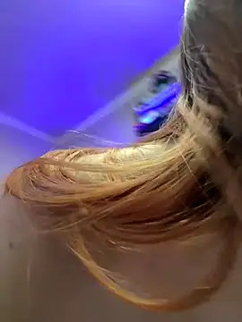 sexymelli18 online show from October 2, 2025, 8:16 pm