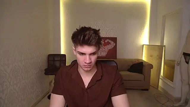 MaxKaiden online show from February 28, 2025, 5:37 am