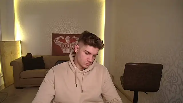 MaxKaiden online show from March 20, 2025, 5:35 am