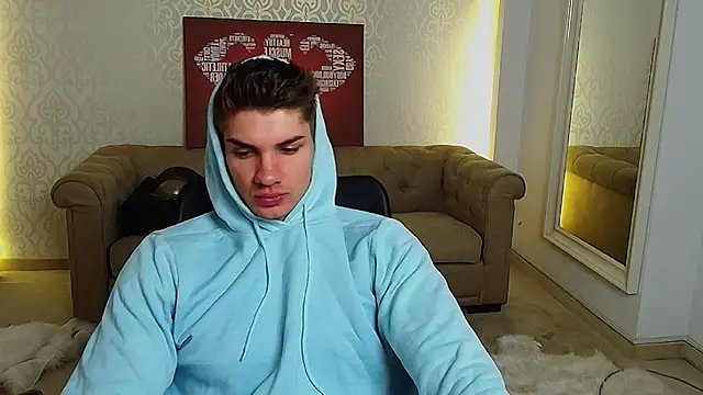 MaxKaiden online show from September 14, 2025, 4:44 am