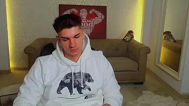 MaxKaiden online show from September 19, 2025, 4:47 am