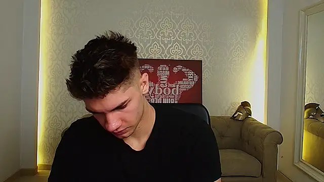 MaxKaiden online show from September 21, 2025, 9:22 am