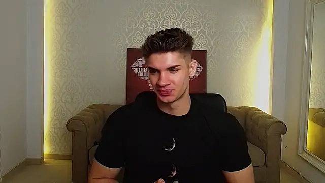 MaxKaiden online show from September 23, 2025, 5:32 am