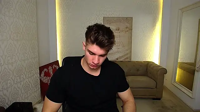 MaxKaiden online show from October 11, 2025, 5:17 am