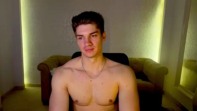 MaxKaiden online show from June 5, 2026, 3:57 am