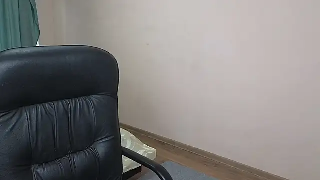 Sandra Snowflake online show from March 14, 2025, 1:24 pm