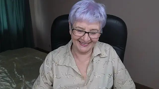 Sandra Snowflake online show from March 15, 2025, 10:57 am