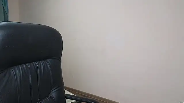 Sandra Snowflake online show from March 18, 2025, 3:53 am