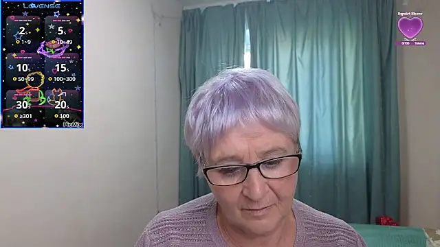 Sandra Snowflake online show from September 30, 2025, 12:21 pm