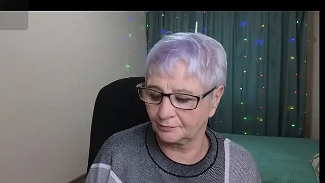 Sandra Snowflake online show from November 5, 2025, 11:32 am